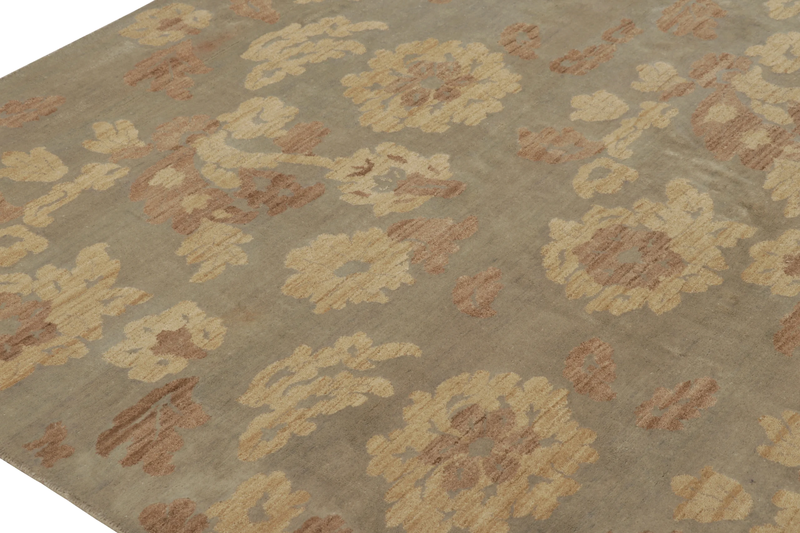 Modern Mogul Floral Rug