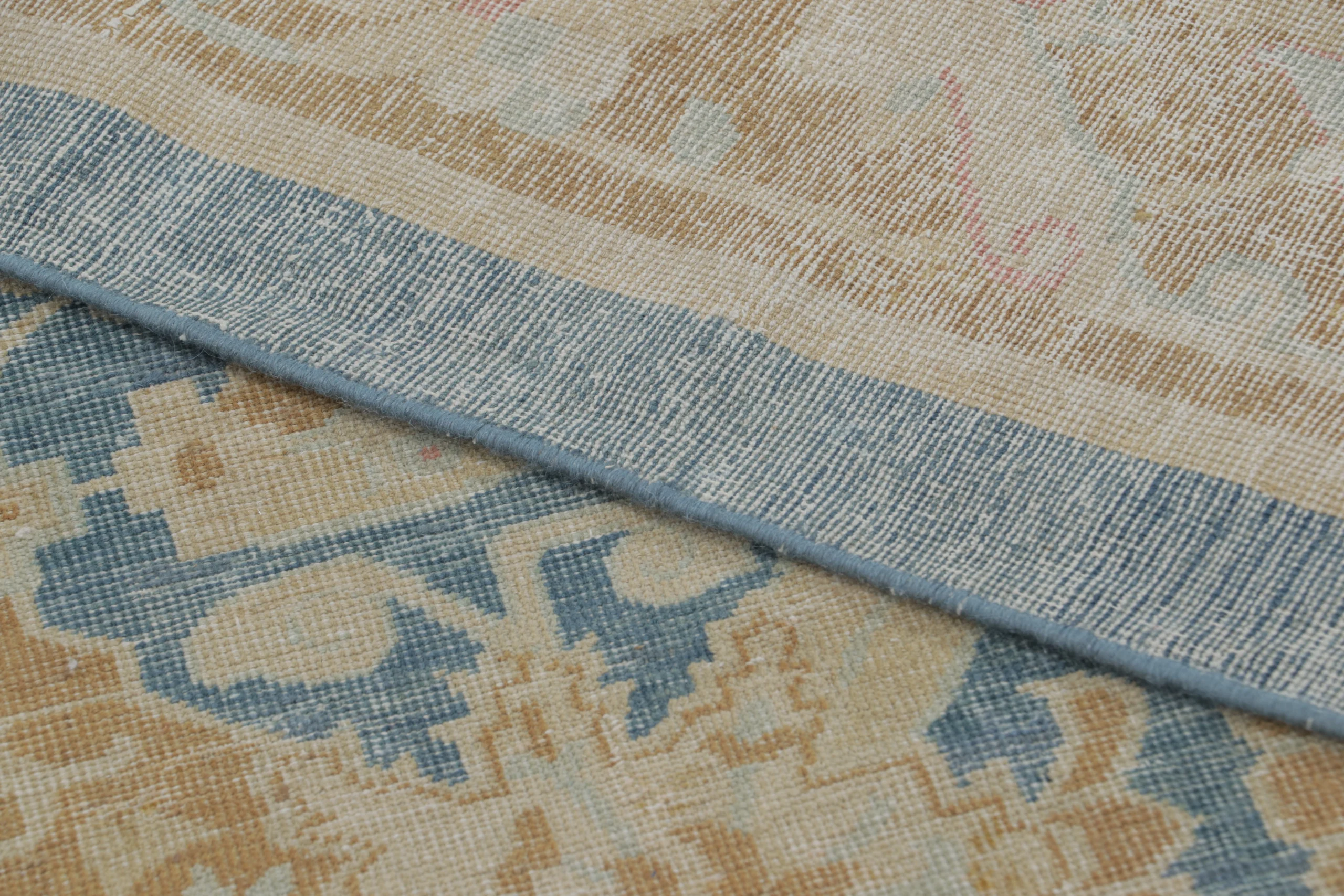 Antique Mahal Geometric Rug