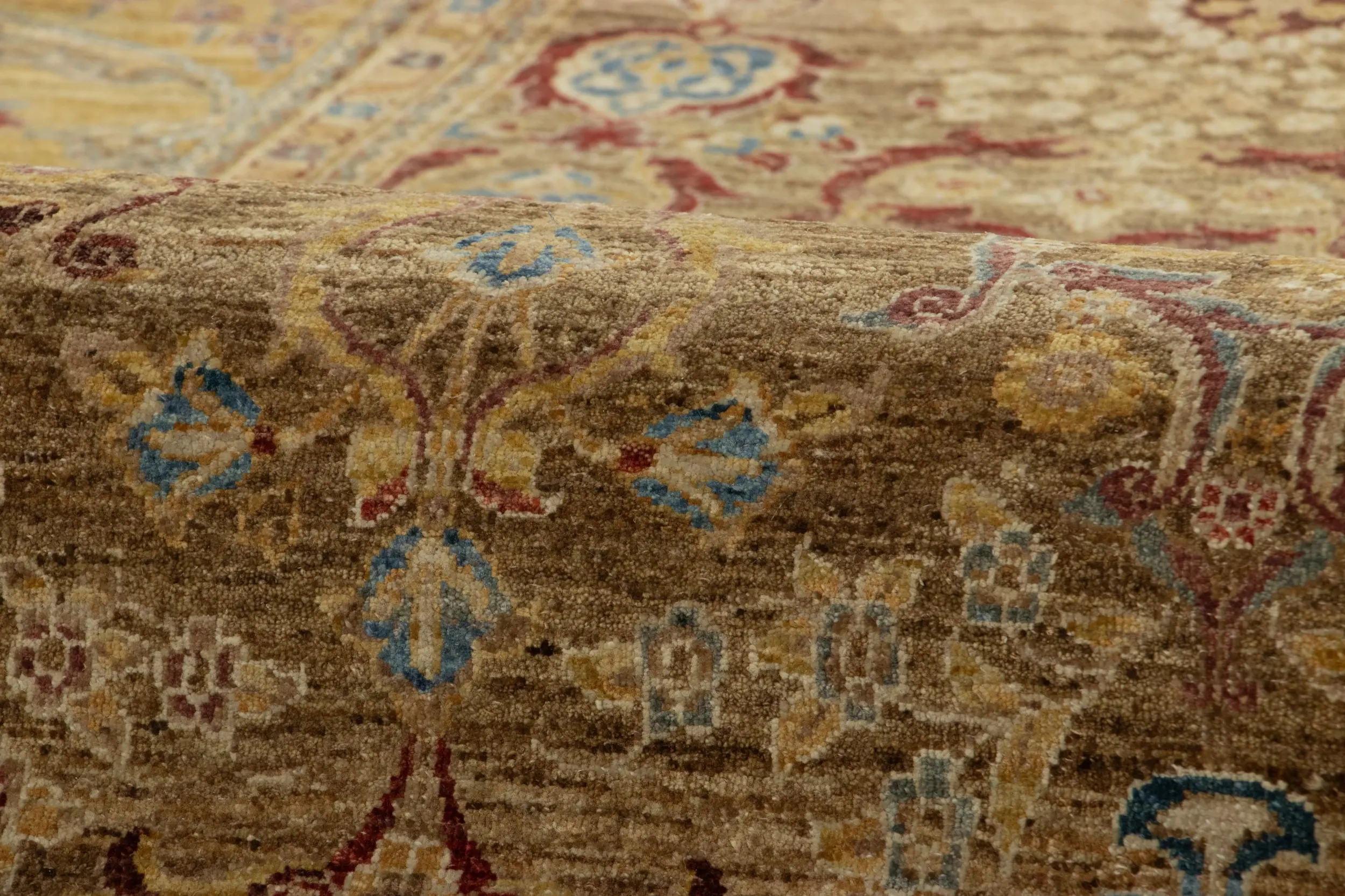 Agra Style Floral Rug