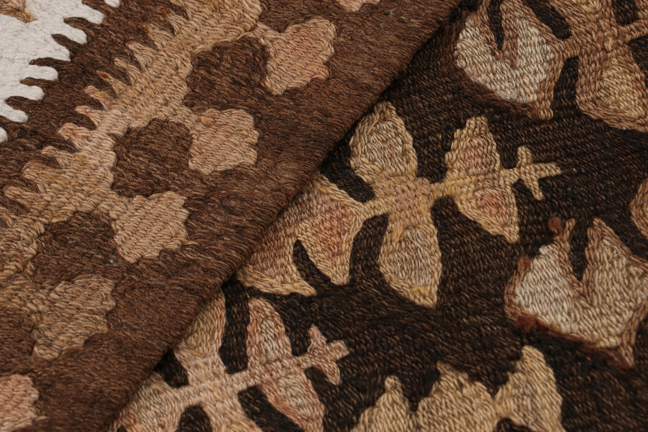 23313 4'2x11'5 7