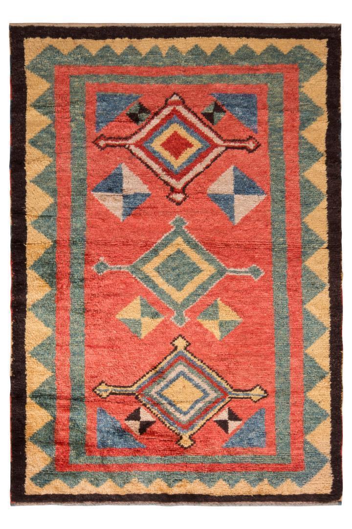 Modern Tulu Rug Medallion Tribal Pattern