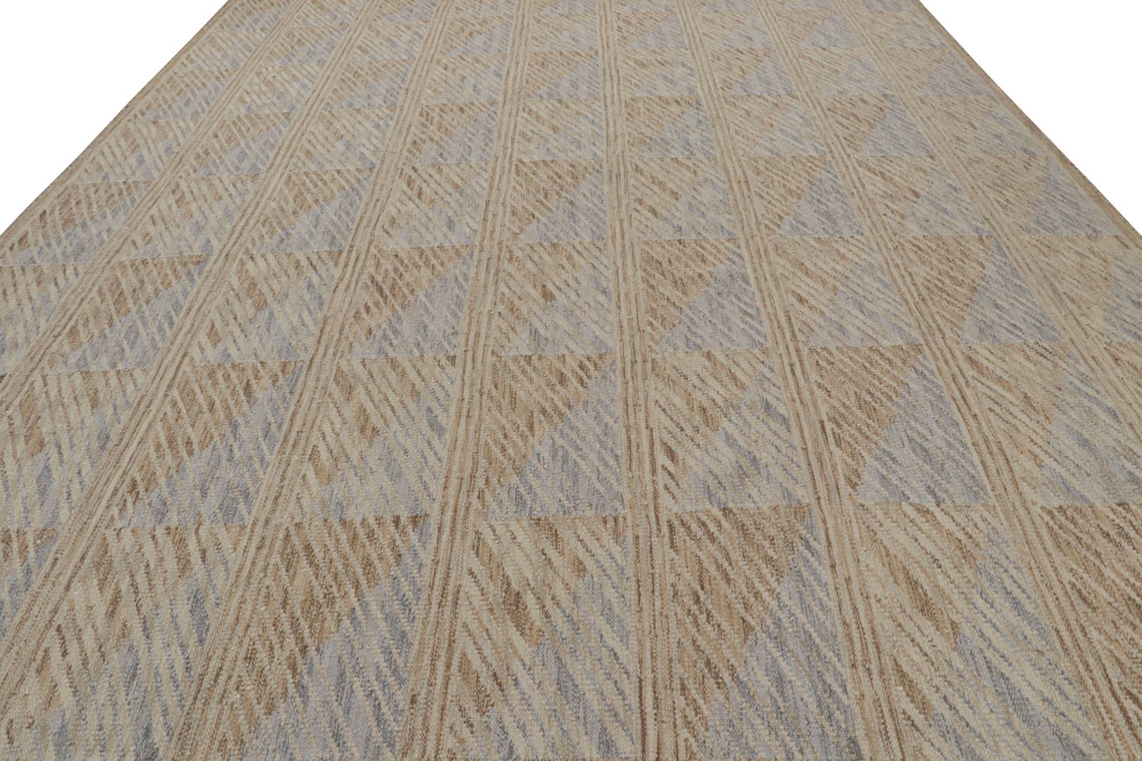 Oversized Scandinavian Rug with Geometric Patterns