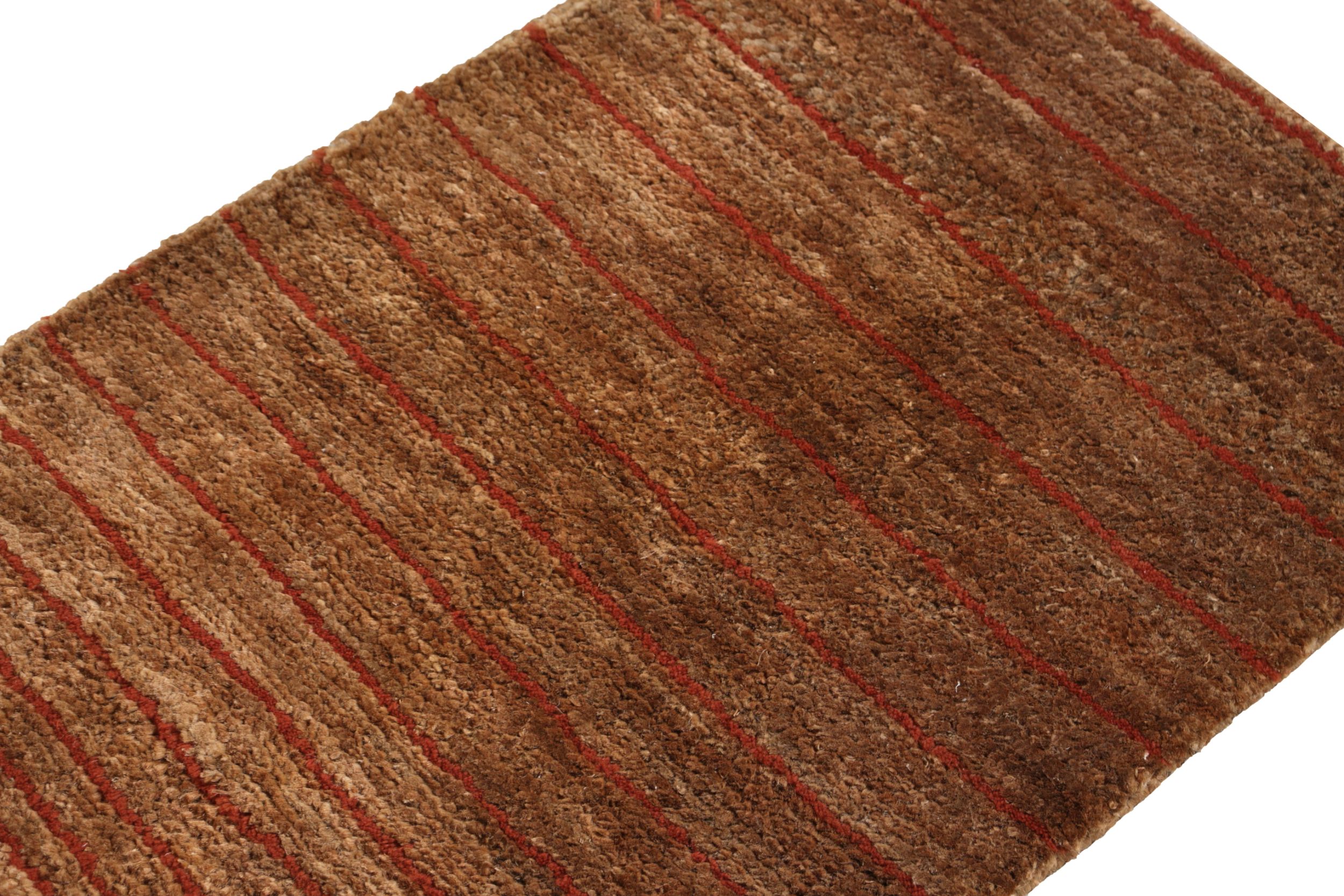 Modern Textural Gift-Sized Rug