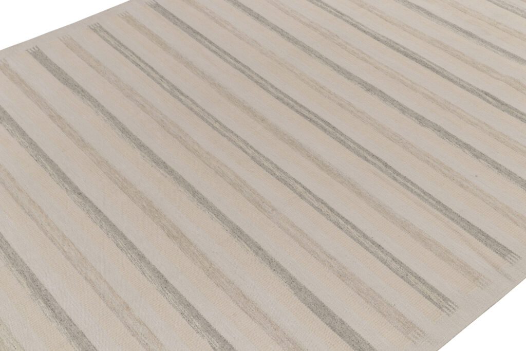 25423 911x1310 4