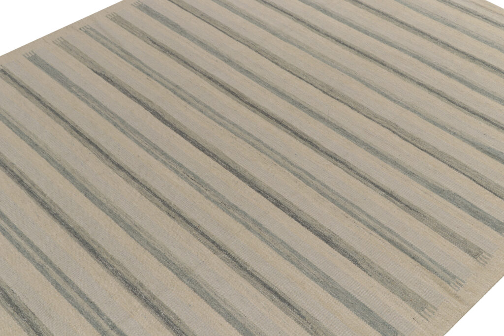 25428 910X138 4