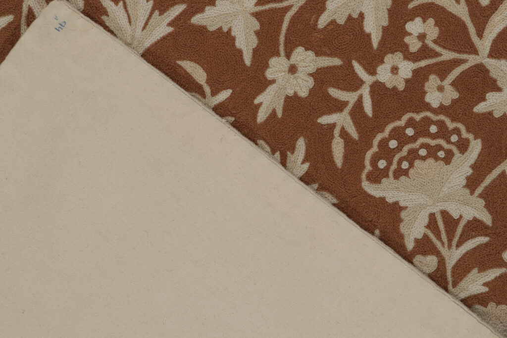 25592 311x510 8