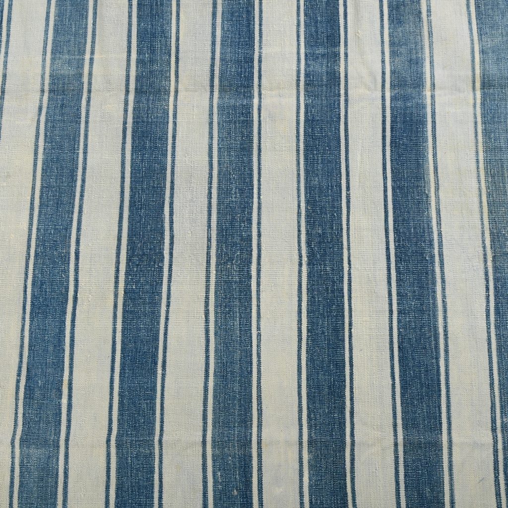 1560 2