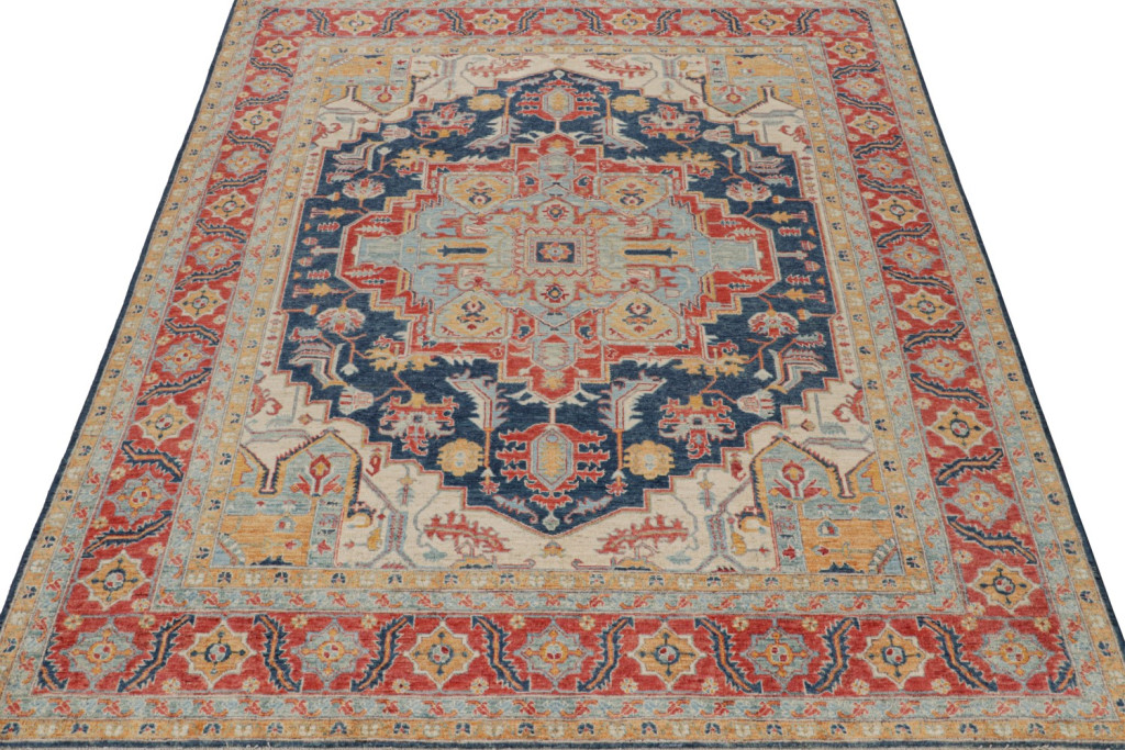 Serapi Rug with Medallion Pattern