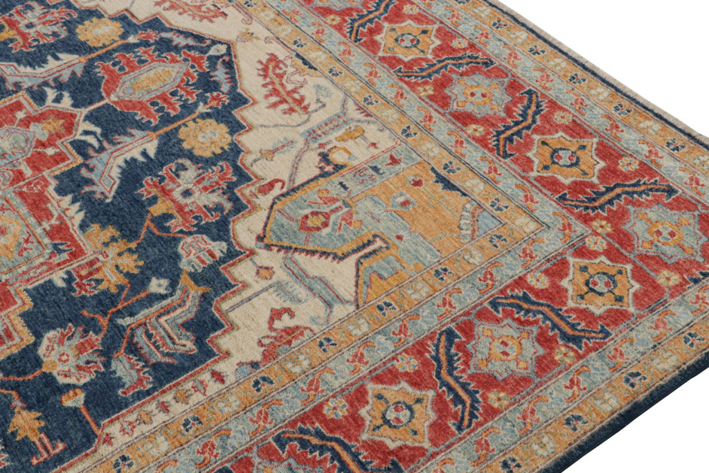 Serapi Rug with Medallion Pattern