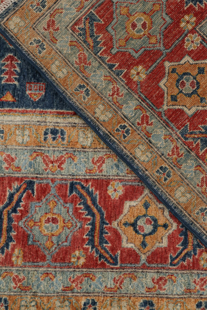 Serapi Rug with Medallion Pattern