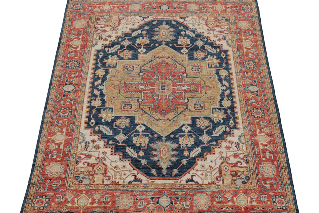 Serapi Rug with Medallion Pattern