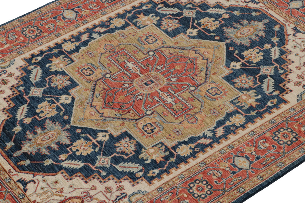 Serapi Rug with Medallion Pattern