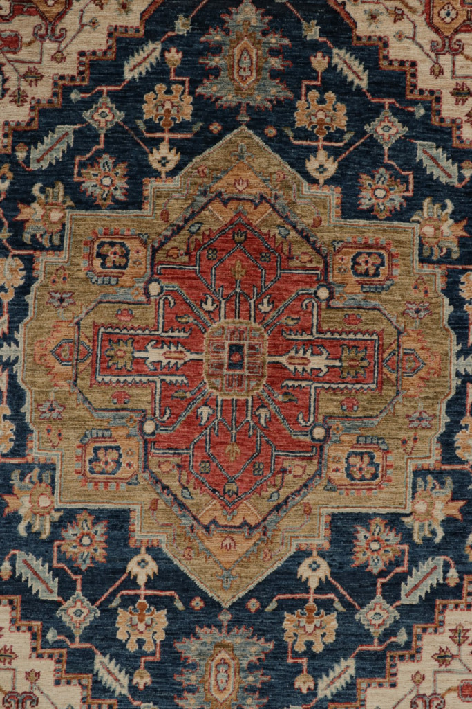 Serapi Rug with Medallion Pattern