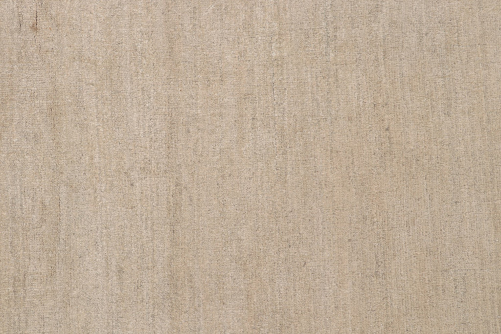 Contemporary Silk Rug in Solid Beige-Brown