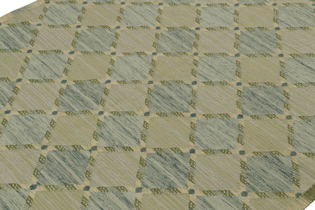 Custom Scandinavian Rug Design with Lattice Pattern