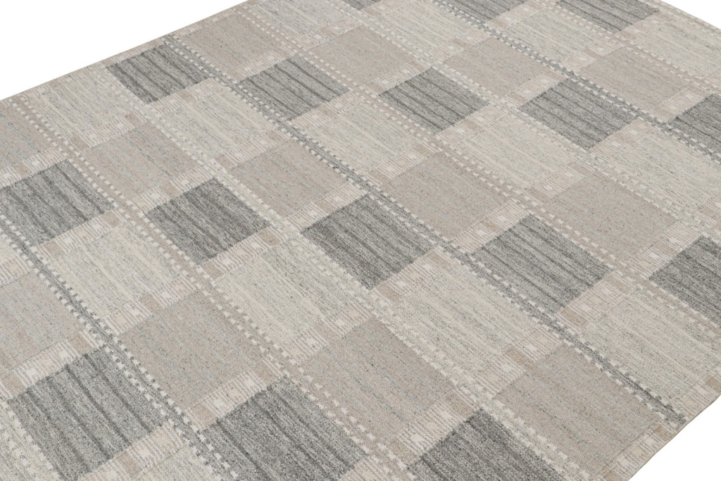 Scandinavian Kilim Rug in Gray Geometric Patterns