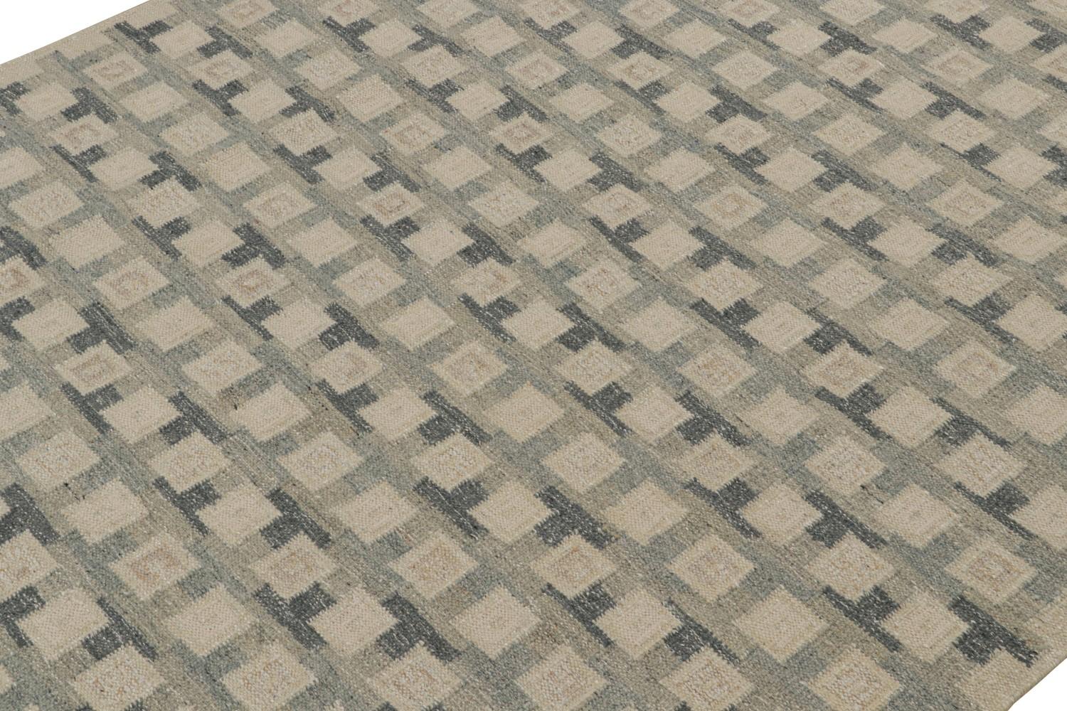 Custom Scandinavian Kilim Rug with Geometric Pattern