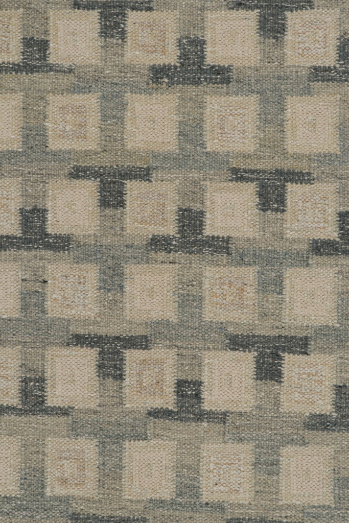 Custom Scandinavian Kilim Rug with Geometric Pattern