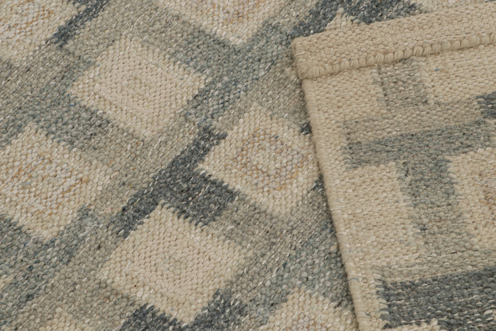 Custom Scandinavian Kilim Rug with Geometric Pattern