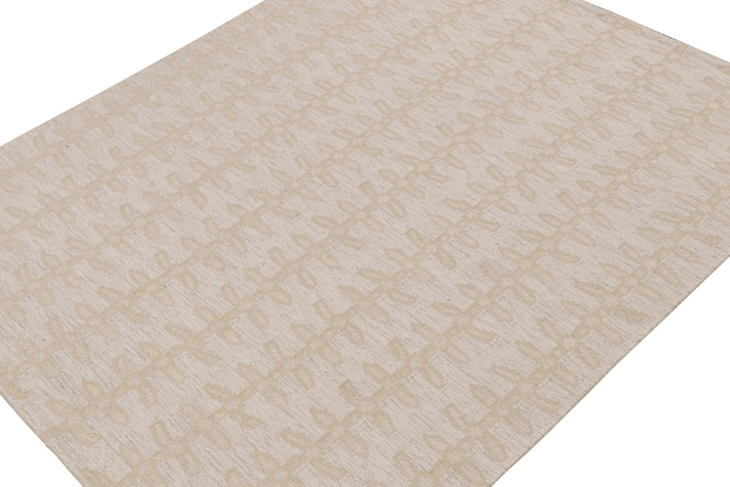 Scandinavian Kilim with Beige Floral Patterns