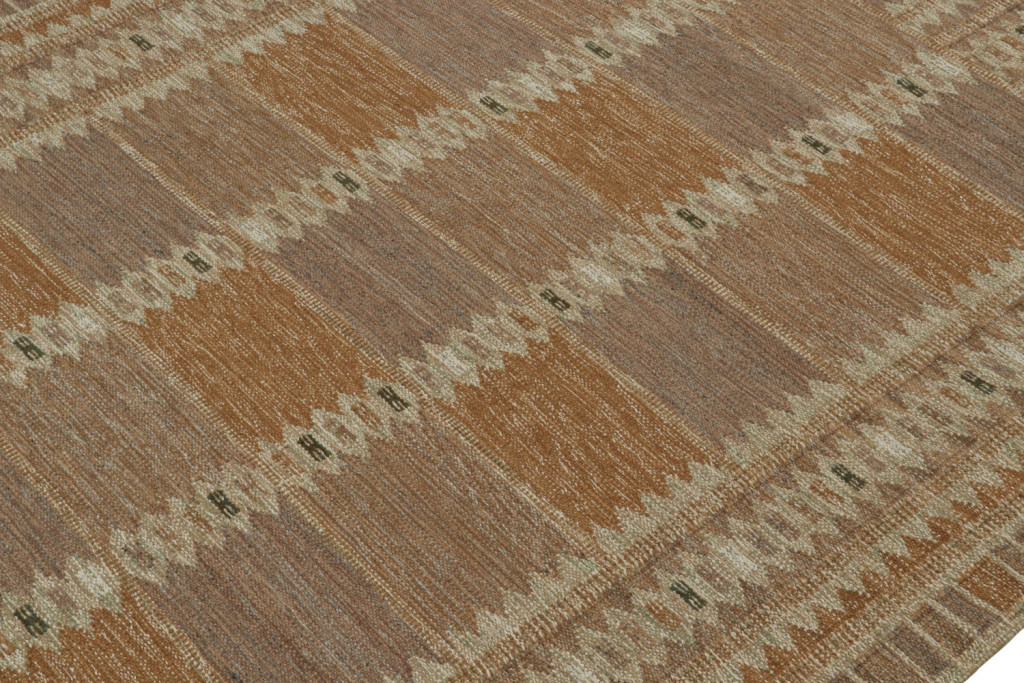 Scandinavian Rug with Beige-Brown Geometric Patterns