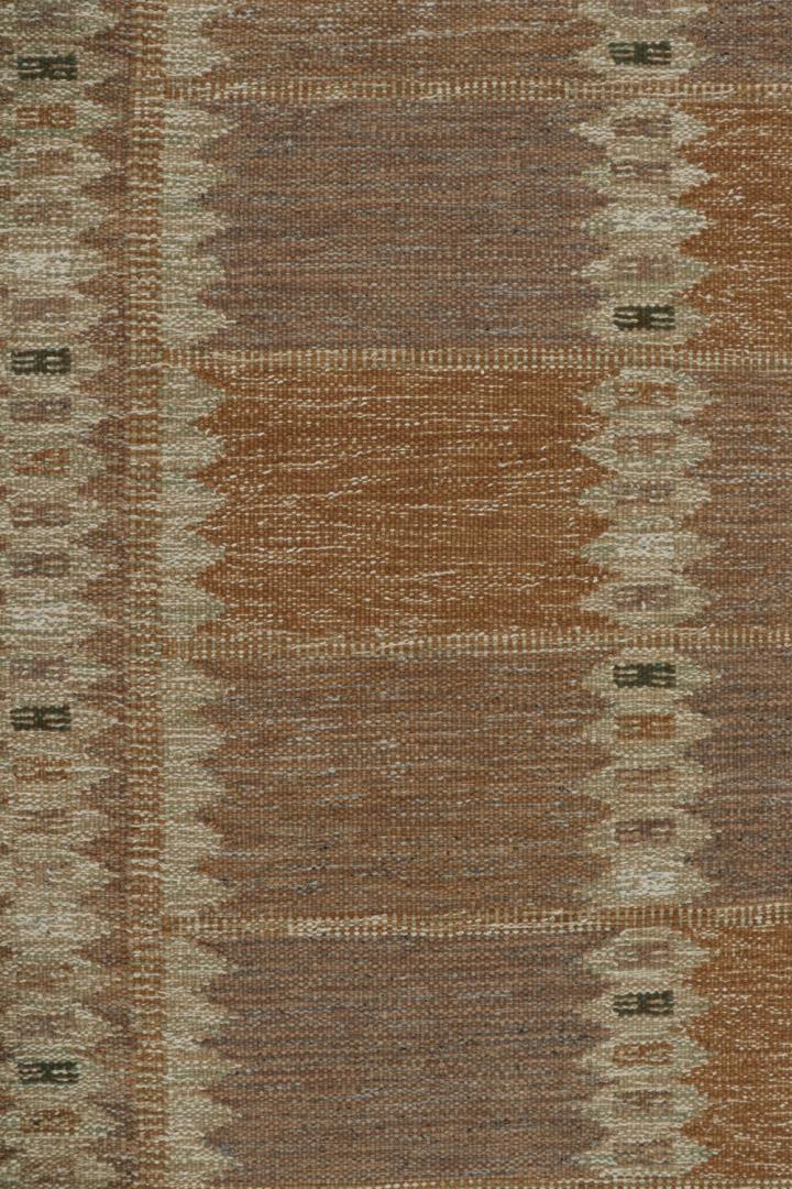 Scandinavian Rug with Beige-Brown Geometric Patterns