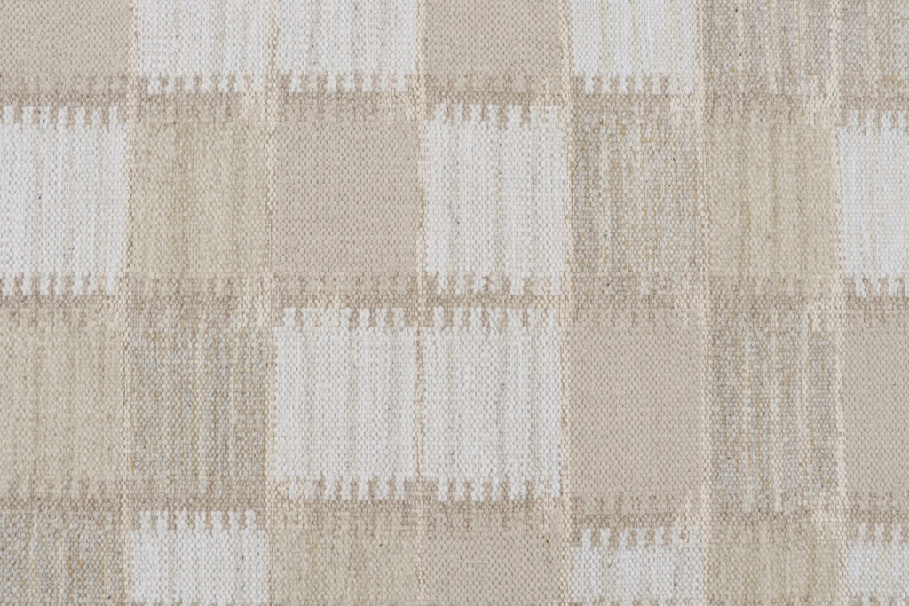 Flatweave Scandinavian Rug in Beige Geometric Patterns