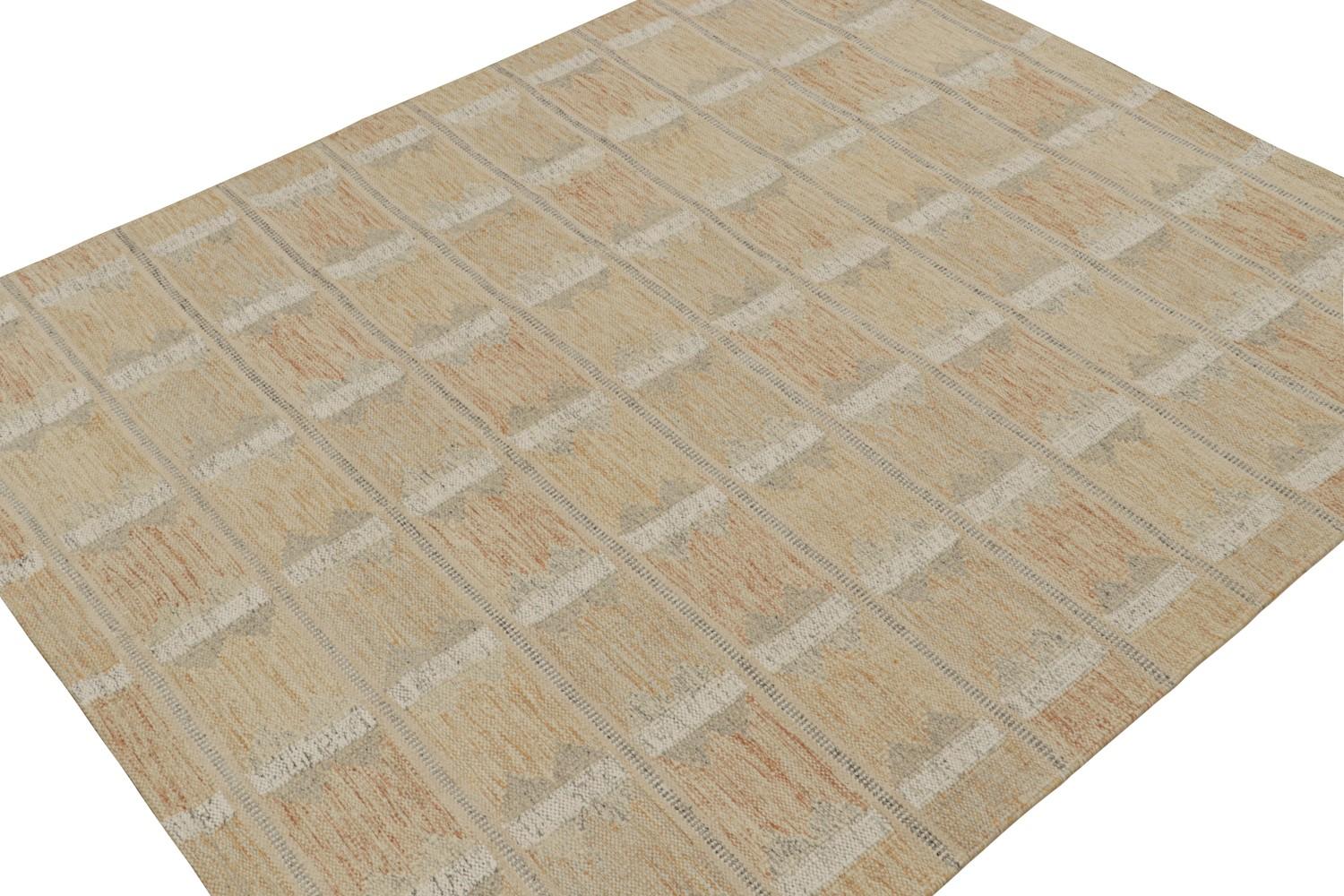 Scandinavian Kilim in Beige with Geometric Patterns