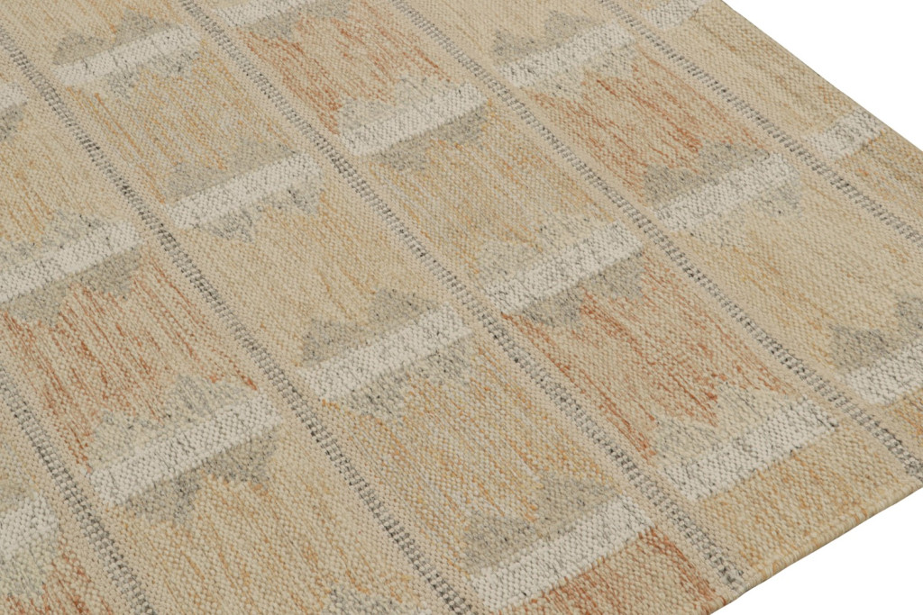 Scandinavian Kilim in Beige with Geometric Patterns
