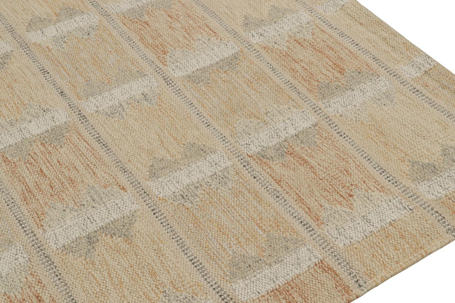 Scandinavian Kilim in Beige with Geometric Patterns
