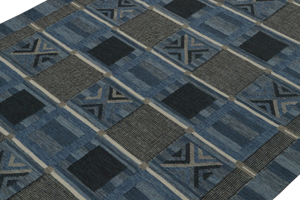 Blue Scandinavian Kilim Rug Geometric Pattern