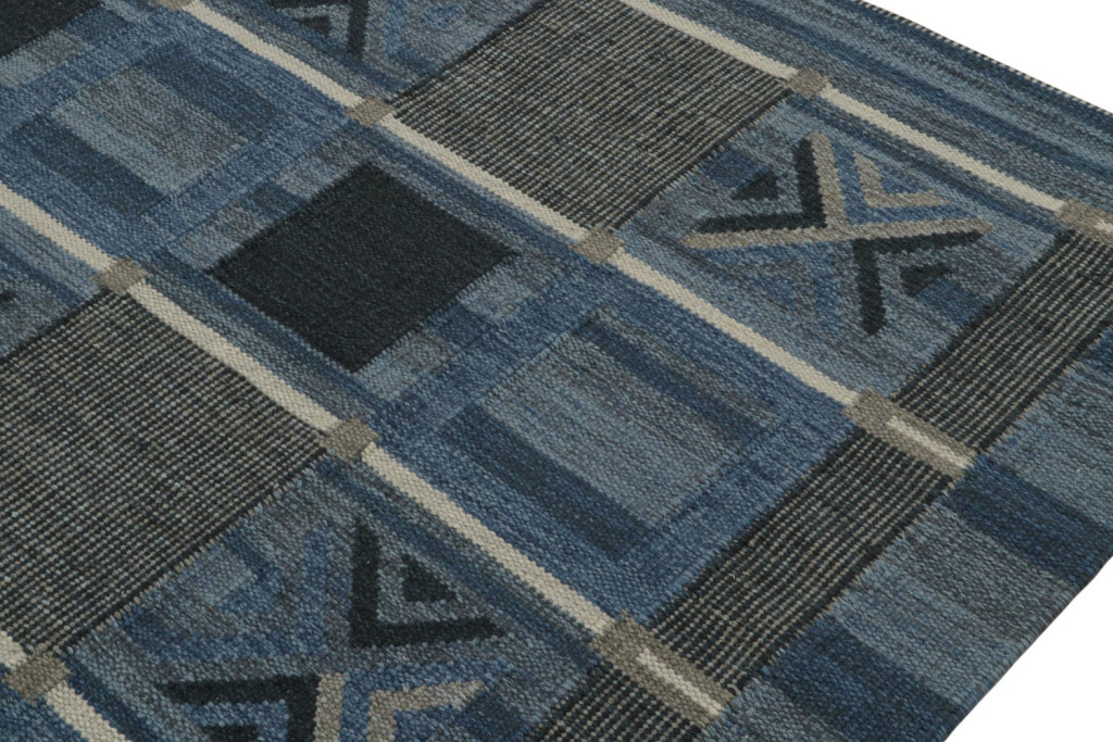 Blue Scandinavian Kilim Rug Geometric Pattern