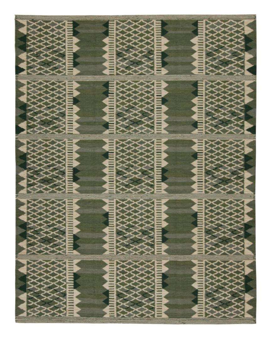 Custom Scandinavian Rug in Green Geometric Pattern