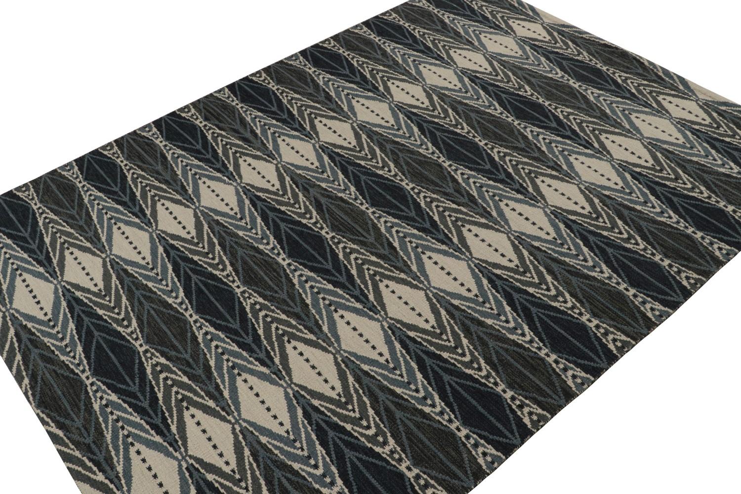 Custom Scandinavian Rug in Blue Geometric Pattern