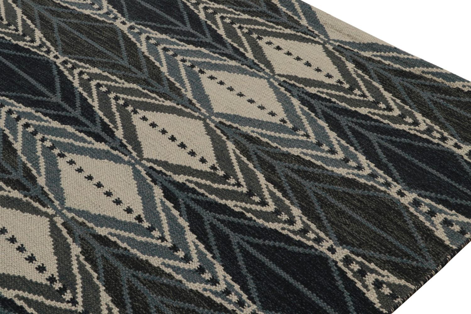Custom Scandinavian Rug in Blue Geometric Pattern