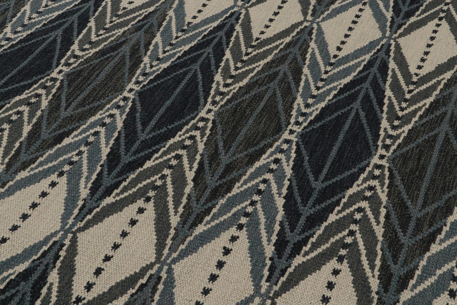 Custom Scandinavian Rug in Blue Geometric Pattern