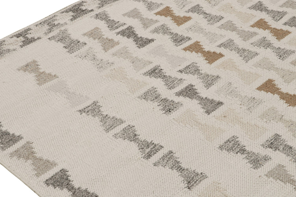 Scandinavian Kilim Rug in Off-White