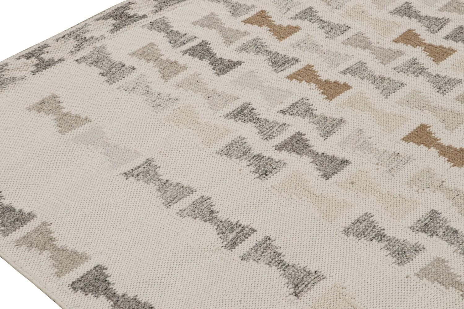Scandinavian Kilim Rug in Off-White