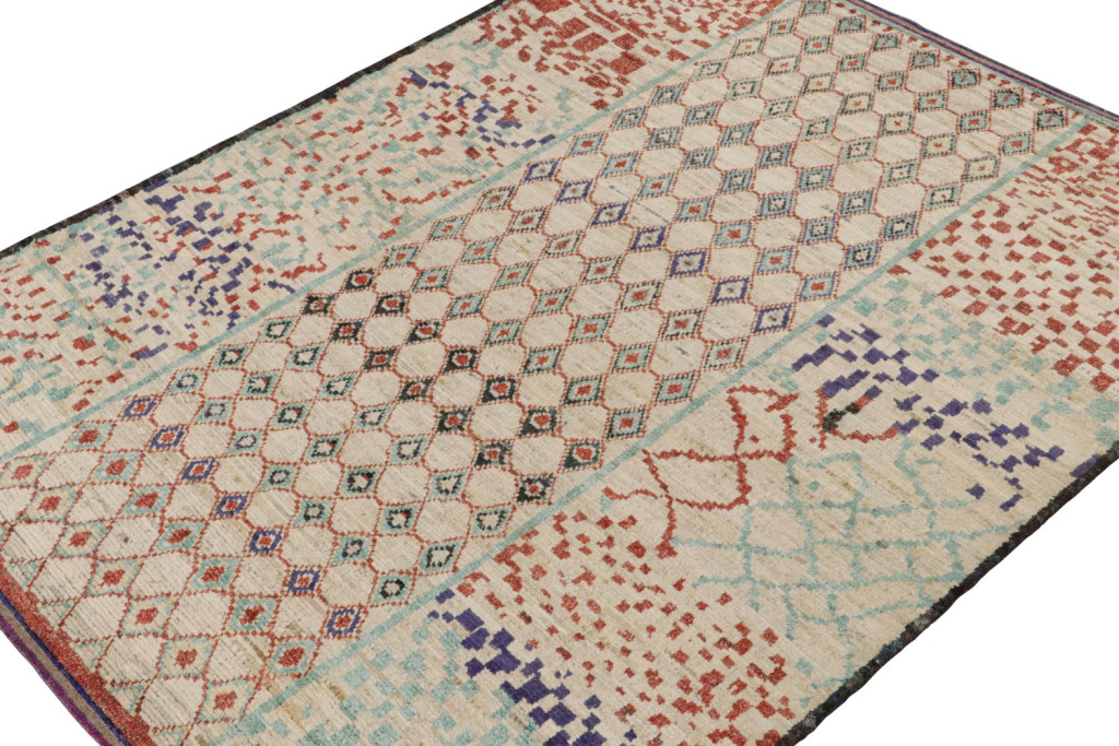Moroccan Rug with vibrant Geometric Patterns