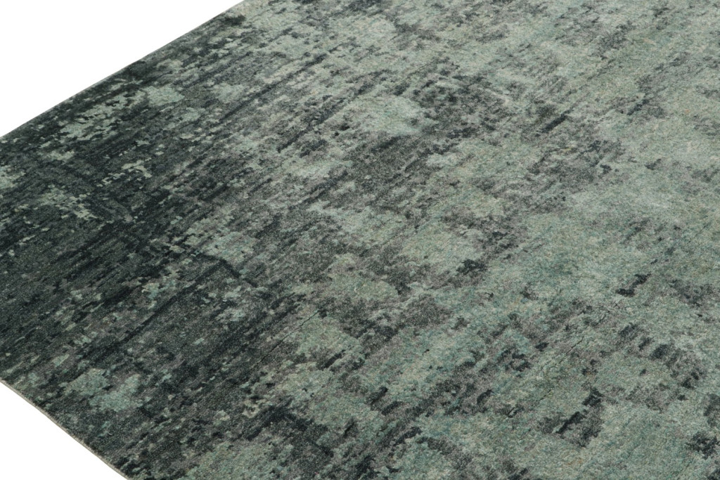 Modern Abstract Rug in Green