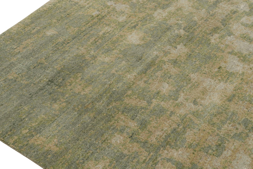 Modern Abstract Rug in Green
