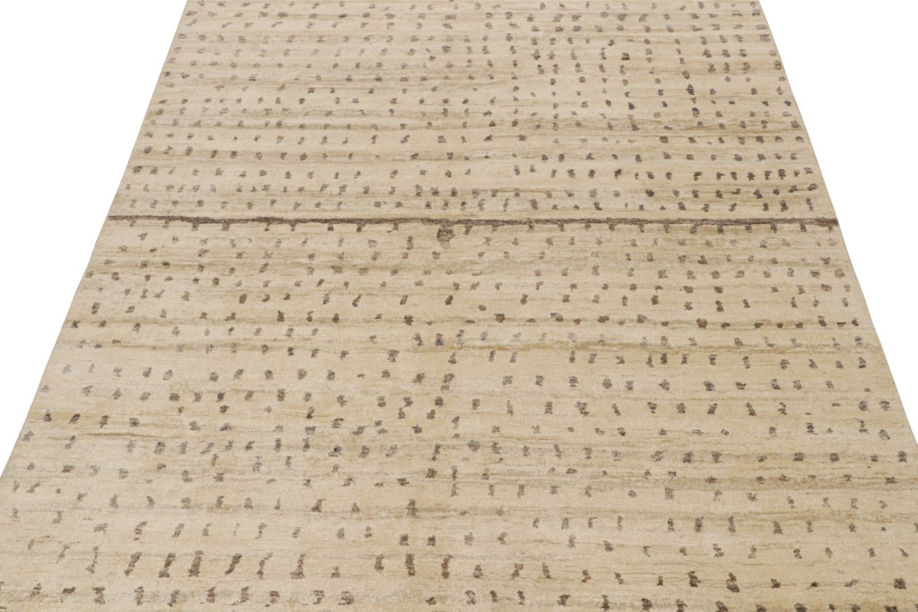 Beige Modern Rug with Abstract Dots Pattern
