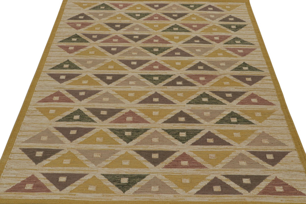Scandinavian Kilim Rug Gold Geometric