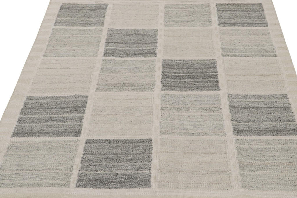 Gray Scandinavian Kilim Square Rug