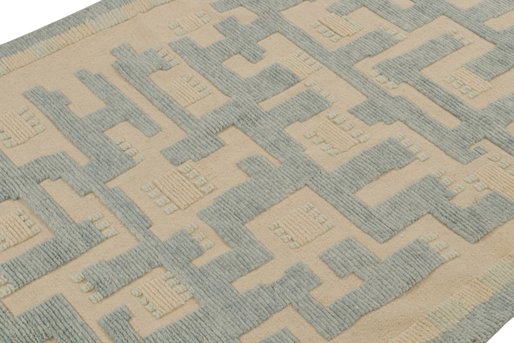 High-Low Scandinavian Rug in Beige and Blue Geometric Pattern
