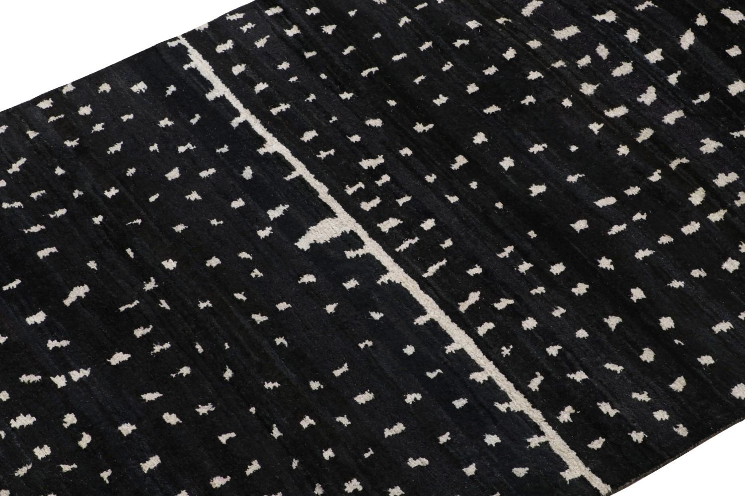 Black and White Modern Moroccan Rug