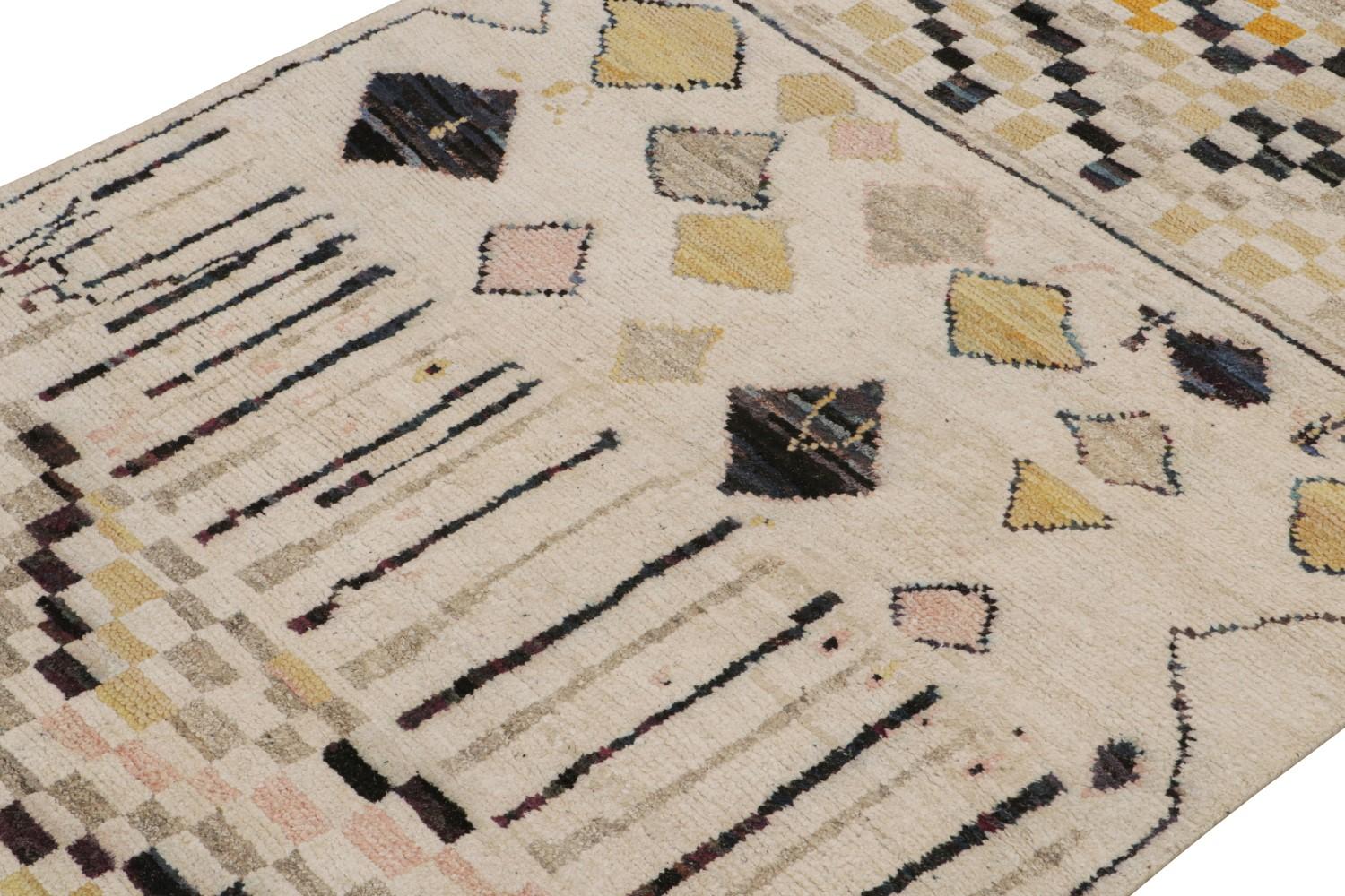 Beige Moroccan Rug with Geometric Patterns