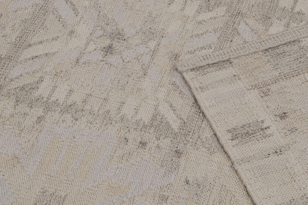 White Geometric Scandinavian Kilim RUg