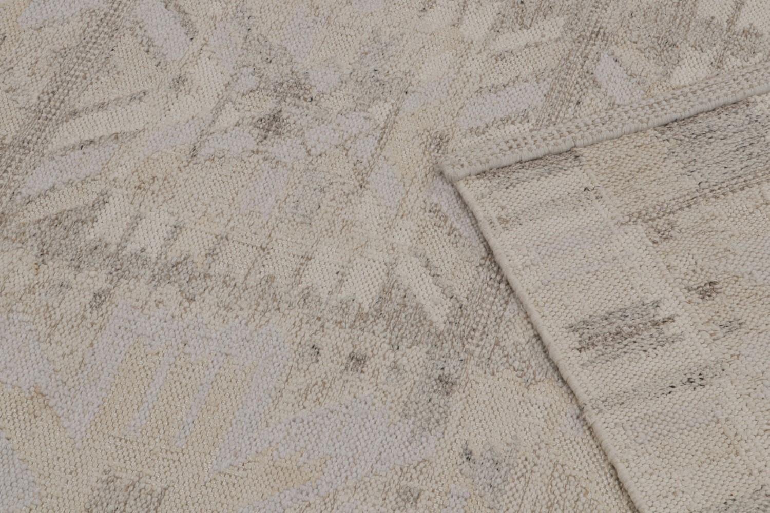 White Geometric Scandinavian Kilim RUg