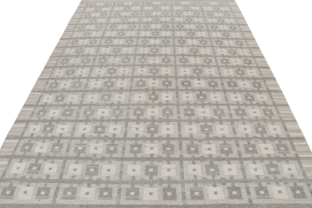 Gray Geometric Scandinavian Kilim